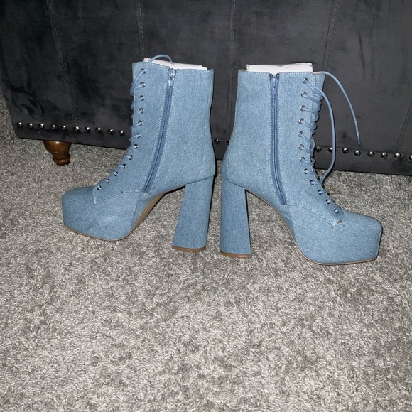 Stylish Blue Lace-Up Women's Boots - Picture 4 of 6